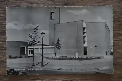 Kup teraz Leeuwarden Opstandingskerk