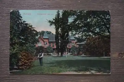 Wysoka jakość Haarlem Brongebouw met tuin