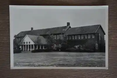 Kortehemmen Woodbrookers gebouw Niska cena