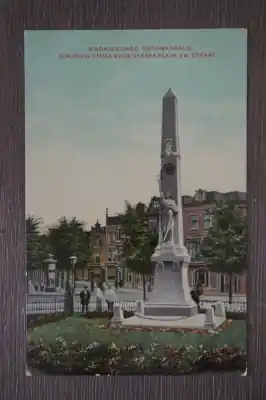 Den Haag Gedenknaald Koningin Emma Regentesseplein en straat Zamów teraz