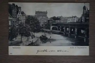 Popularny Rotterdam Kolk en Beursstation