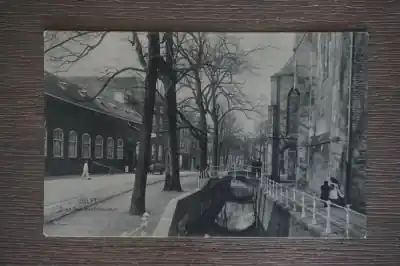 Delft Oude Delft met Prinsenhof Popularny