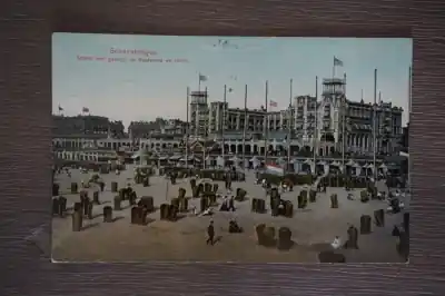 Scheveningen Strand met gezicht op boulevard en hotels Wysoka jakość