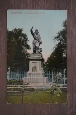 Zwrot pieniędzy Rotterdam Standbeeld Piet Hein