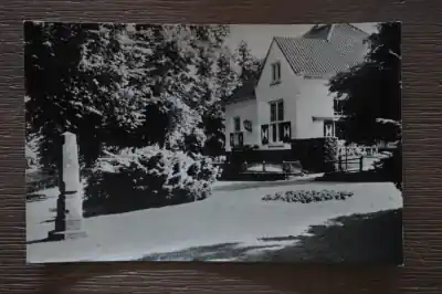 Premium Heelsum Gedenknaald