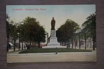 Nijmegen Standbeeld Mgr. Hamer Wyprzedaż