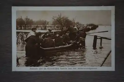 Bezoek van de Koninklijke familie aan het watersnoodgebied 1925 - 1926 Nowość