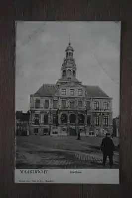 Tani Maastricht Stadhuis