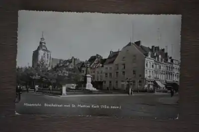 Maastricht Boschstraat met St. Mathias kerk Promocja