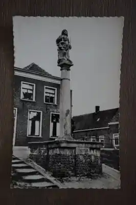 Oferta Hekendorp Schandpaal met vrouwe Justitia