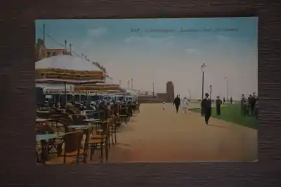 Ostatnia szansa Scheveningen Boulevard met monument