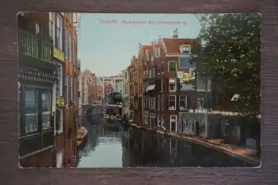 Utrecht Oude gracht met Maartensbrug Tani