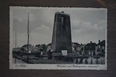 Wyprzedaż Den Helder Westplein met Reddingwezen monument