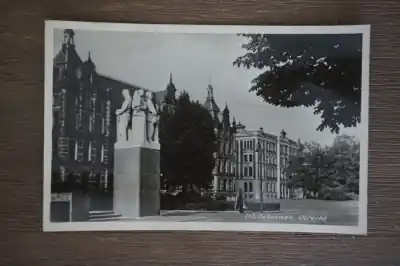 Zwrot pieniędzy Utrecht N.S. gebouwen