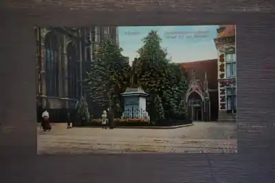 Bezpieczna płatność Utrecht Domplein met standbeel Graaf Jan van Nassau