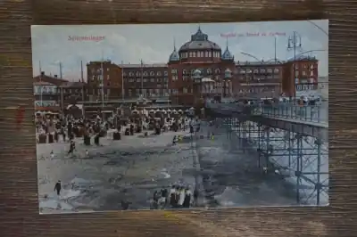 Autentyczny Scheveningen Gezicht op strand en Kurhaus