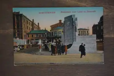 Bezpieczna płatność Scheveningen Monument voor Land en Zeemacht