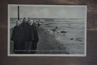 Oryginalny Scheveningen Golfbreker met scheveningsche kleederdrecht