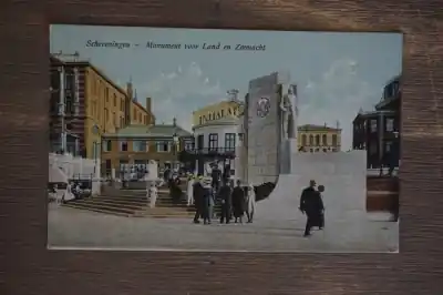 Ekspresowa dostawa Scheveningen Monument voor Land en Zeemacht