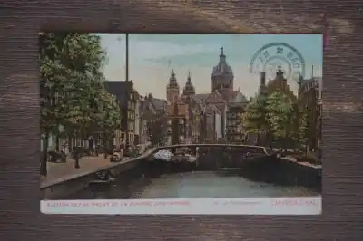 Popularny Amsterdam O.Z. Voorburgwal