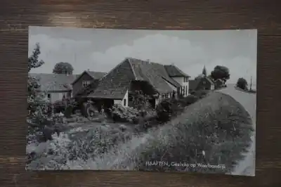 Haaften Gezicht op Waalbandijk Tani