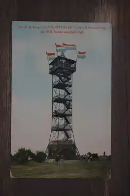 Zamów teraz Nijmegen De 24m hooge uitzichttoren op den Kwakkenberg die 70m boven waterpeil ligt