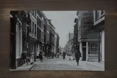 Dordrecht Voorstraat bij Torenstraat en Boomstraat Darmowa dostawa