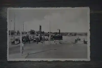 Velsen Vertrek van de pont Bezpieczna płatność