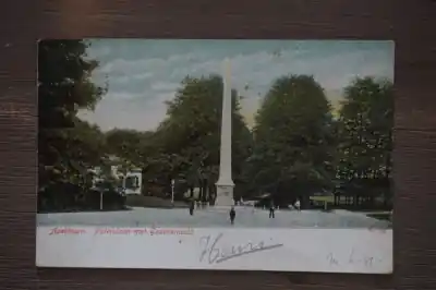 Rabat Apeldoorn Paleislaan met gedenknaald