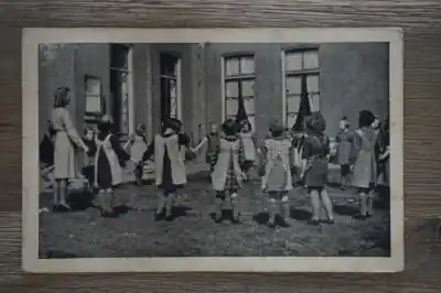 Niska cena Neerbosch Weesinrichting onze kleine meisjes in haar spel