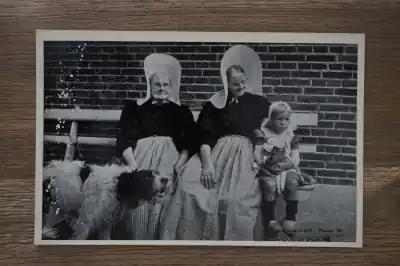 Huizen Kleederdracht Zwrot pieniędzy