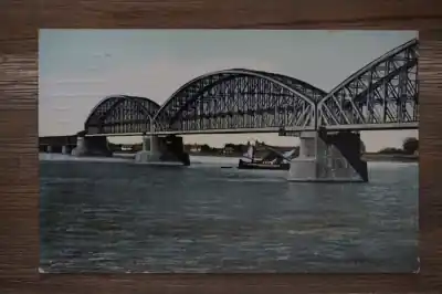 Szybka dostawa Nijmegen Spoorbrug