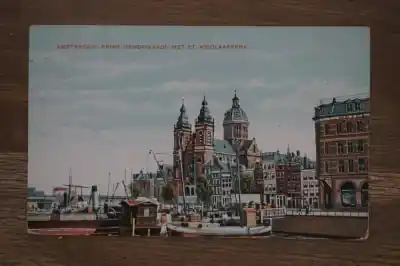 Ostatnia szansa Amsterdam Prins Hendrikkade met St. Nicolaaskerk