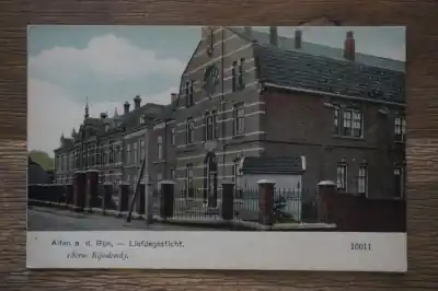 Alphen aan de Rijn Liefdegesticht Wyprzedaż