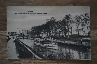 Oryginalny Brielle De Stoomboot Voorn en Putten II in de haven