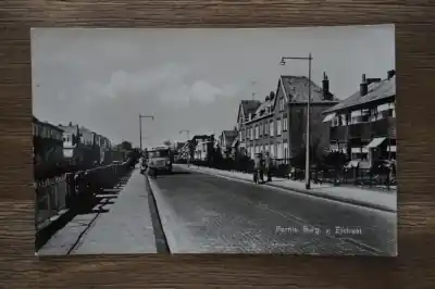 Darmowa dostawa Pernis Burg. v. Esstraat