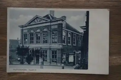 Puttershoek Raadhuis Niska cena