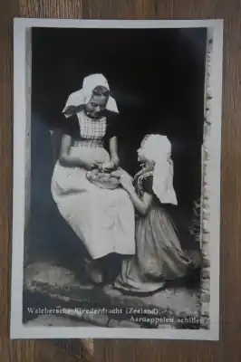 Szybka dostawa Walcheren Kleederdracht Aardappelen schillen