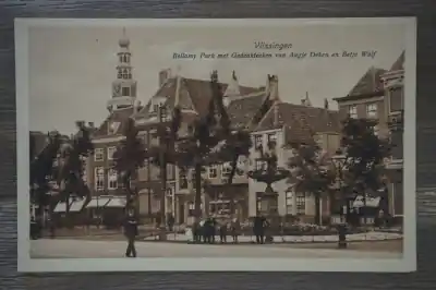 Bezpieczna płatność Vlissingen Bellamy park met gedenkteeken van Aagje Deken en Betje Wolf