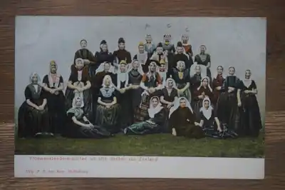 Zeeland Vrouwen kleederdrachten uit alle delen van Zeeland Kup teraz