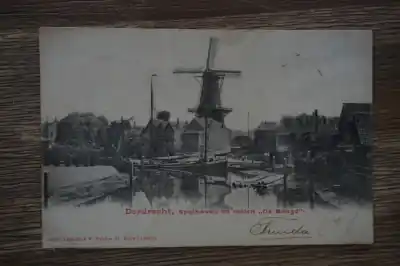 Autentyczny Dordrecht Spuihaven en molen de Maagd