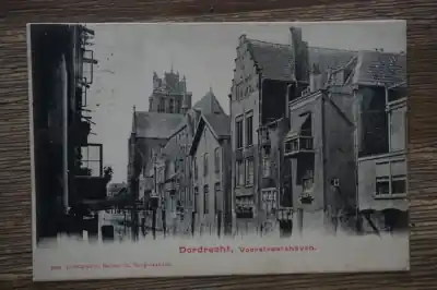 Dordrecht Voorstraatshaven Tani