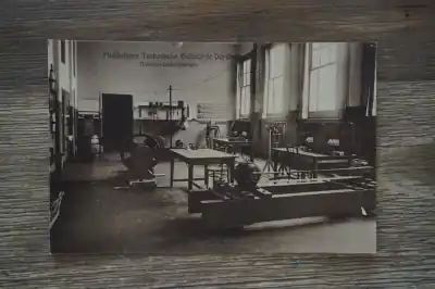 Dordrecht Middelbare technische school Dynamo laboratorium Zwrot pieniędzy