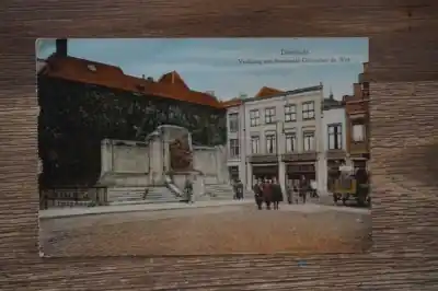 Wysoka jakość Dordrecht Vischbrug met standbeeld gebroeders de Witt